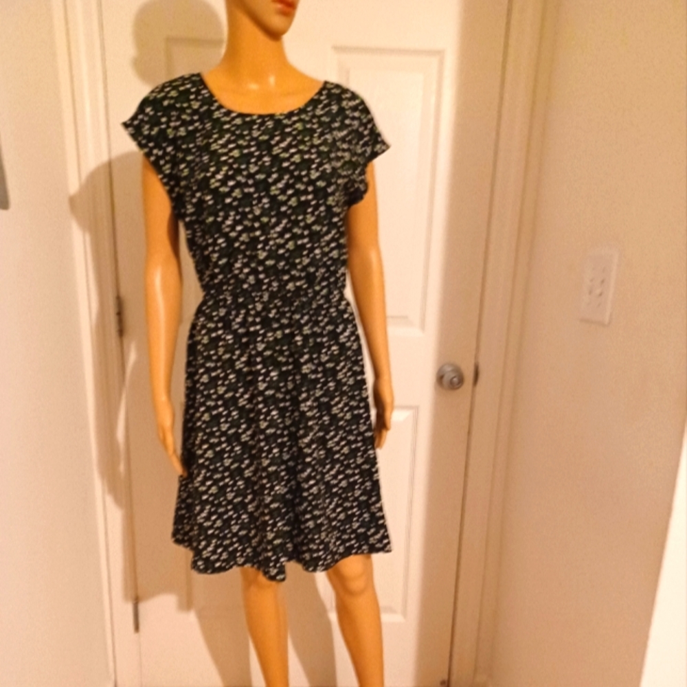 💚Old Navy Floral Cotton Dress Size M💜